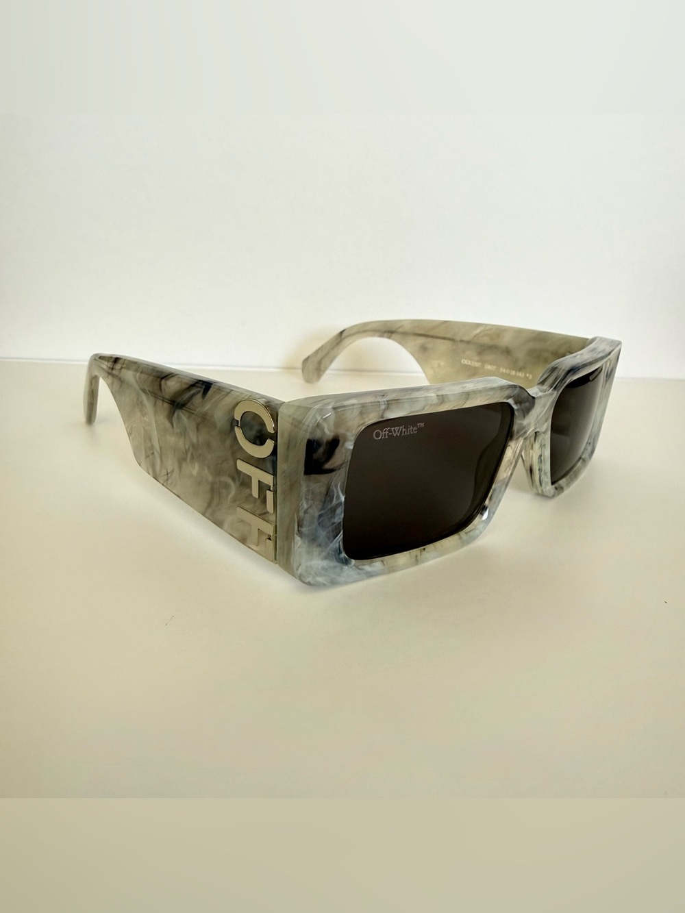 NEW!!! Off-White unisex sunglasses OERI097 0807 Authentic